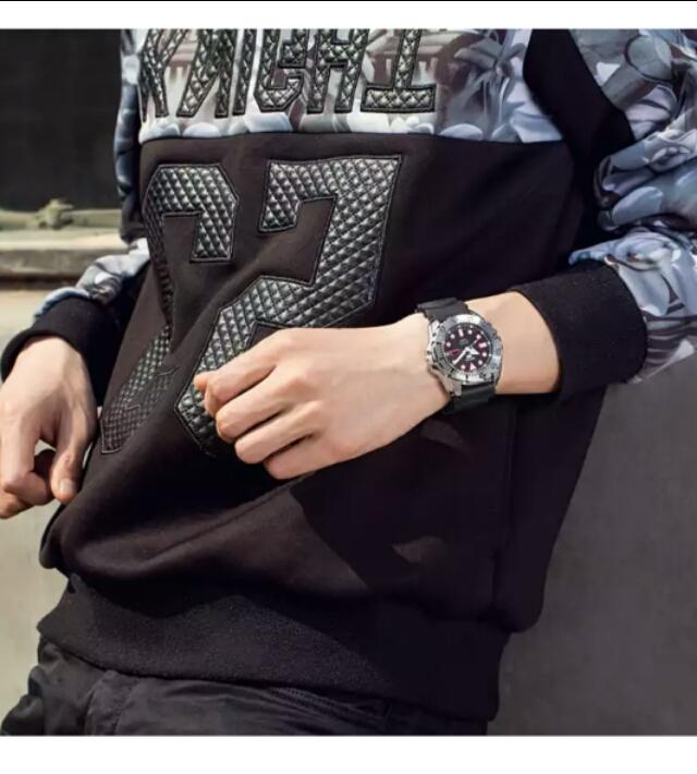 亲民的精工5号水鬼腕表