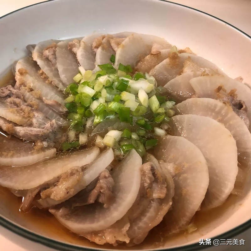 芦笋炒鱿鱼正宗做法,肉炒芹菜洋葱木耳的做法