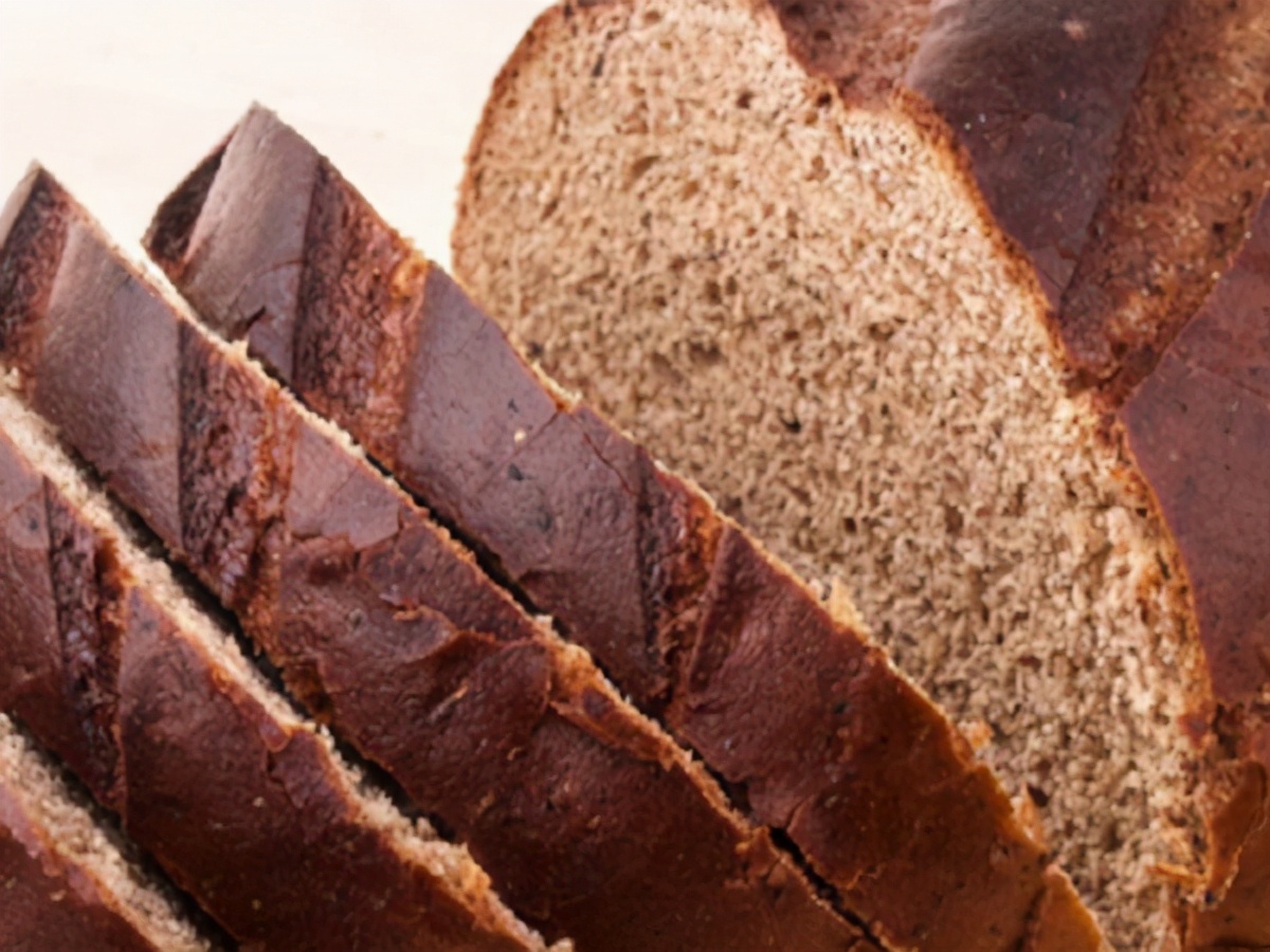 苏联二战吃黑面包 (一个德军给苏联士兵面包的电影)