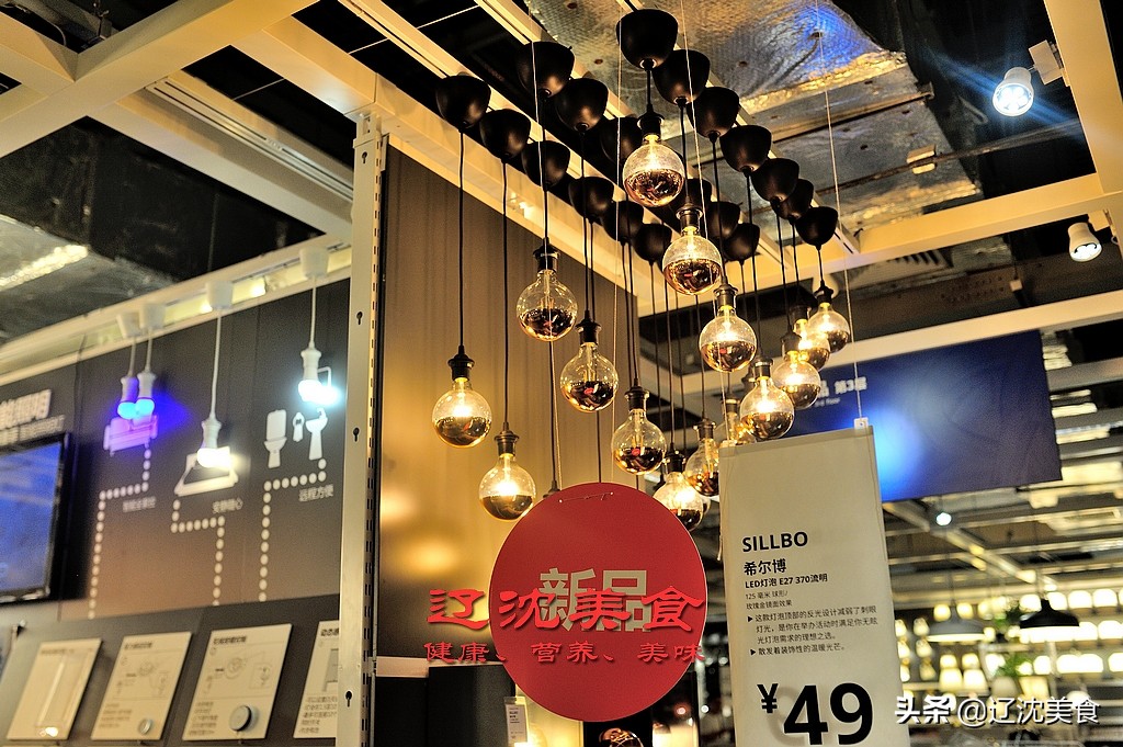 在设计家居的路上一直坚持,在厨房用餐设计