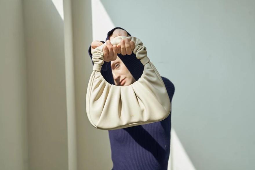 钟楚曦宋妍霏对比照,宋妍霏钟楚曦时尚搭配