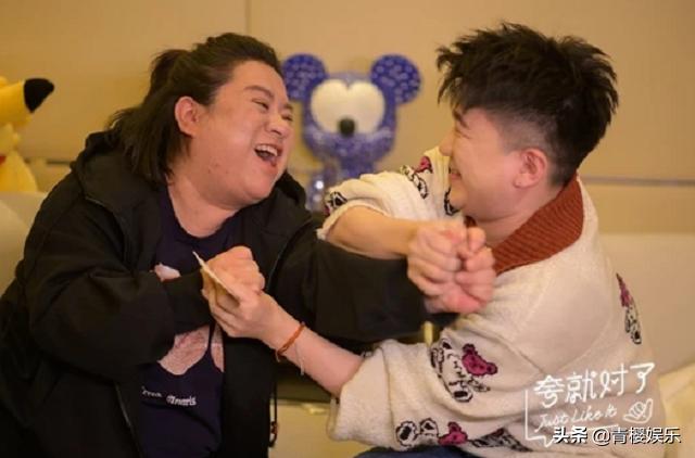 张大大被小学生怼,被同学骂娘娘腔