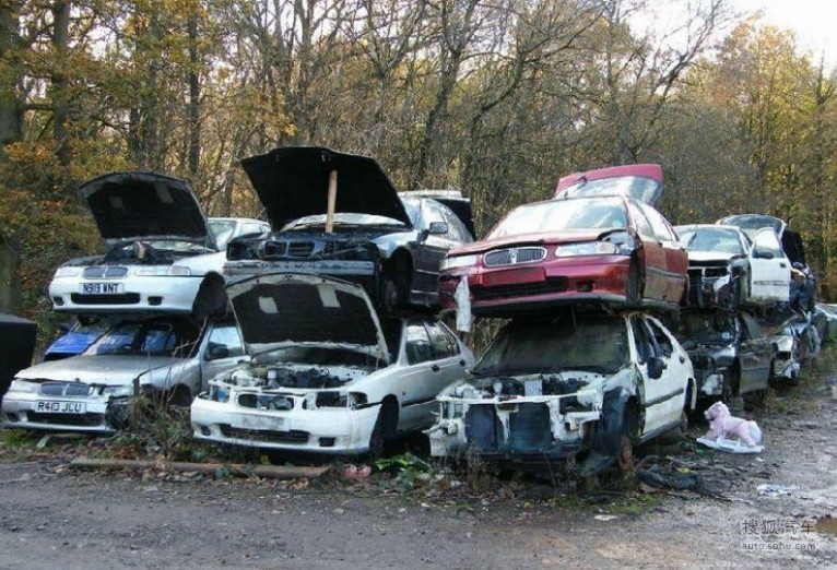 车辆报废自己要出钱吗,车辆拿去报废可以享受置换补贴吗