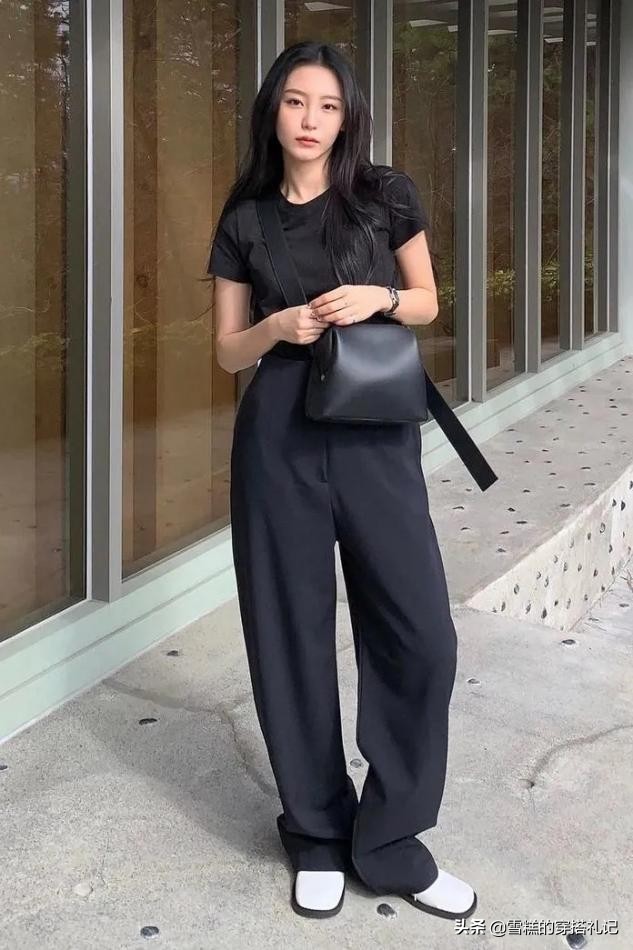 方头鞋才是今夏的最大惊喜,方头鞋显脚宽