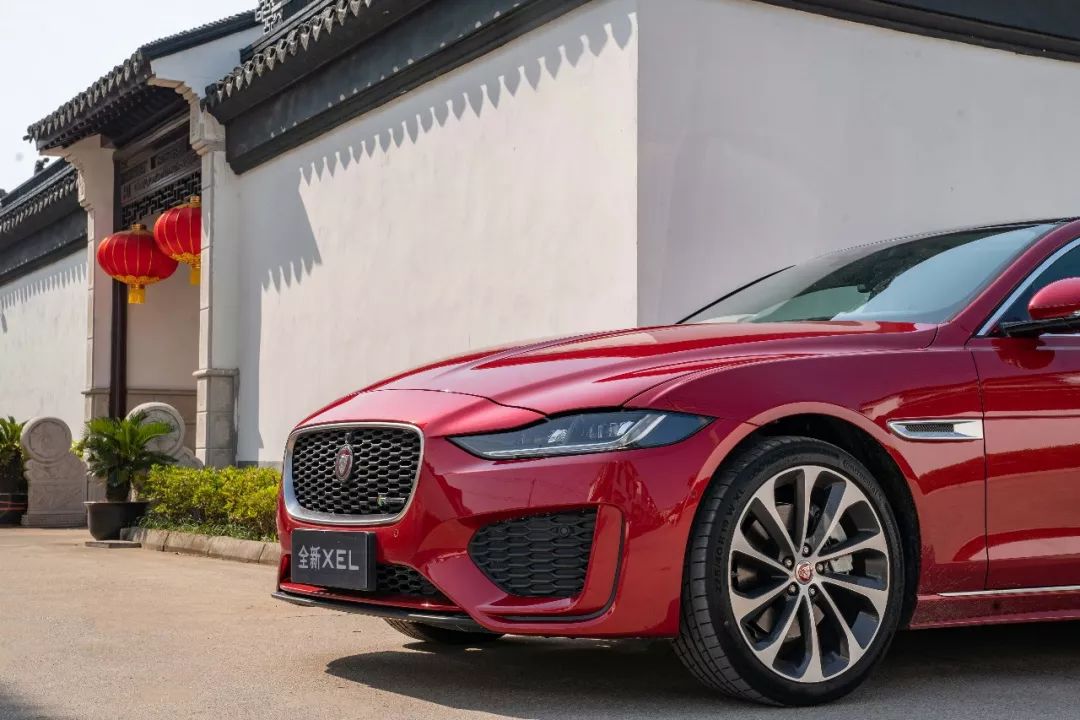 昆明秋名山弯道超车小试捷豹xel,彩云之巅抢先试驾全新捷豹xel