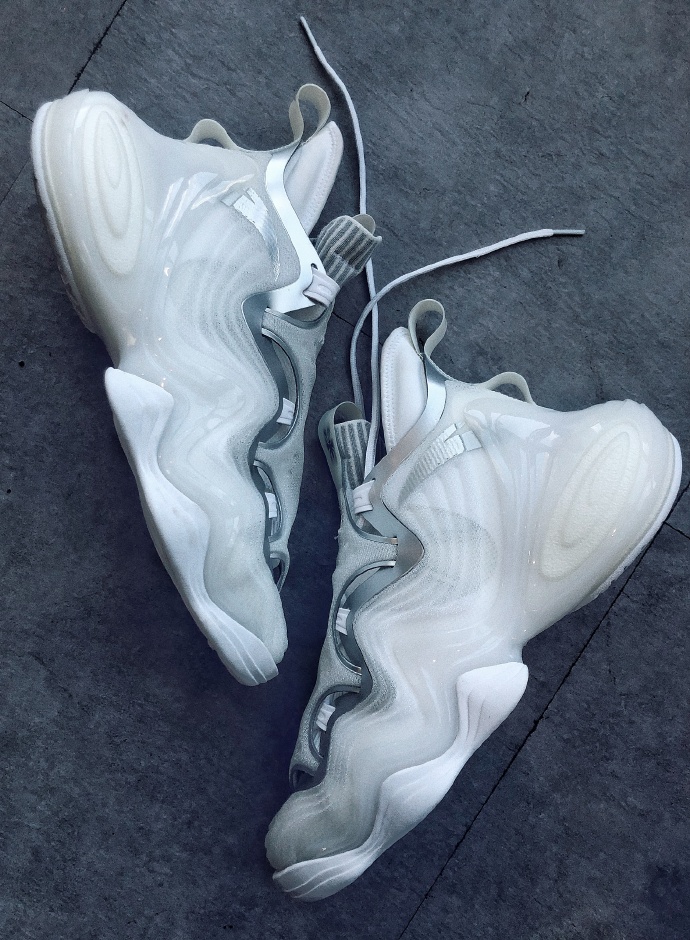 安踏三款时装鞋上市!外形夸张,最高999元,高端款你买账么?