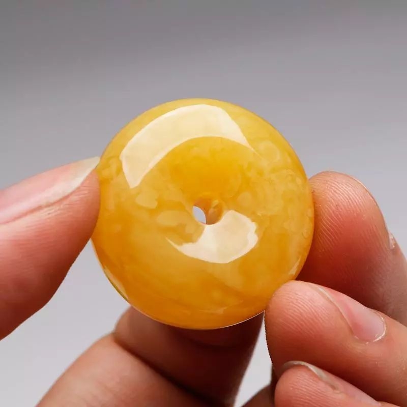 蜜蜡四不碰,蜜蜡怎么买才不骗人