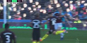 足球摆大巴名场面,足球摆大巴比赛解说