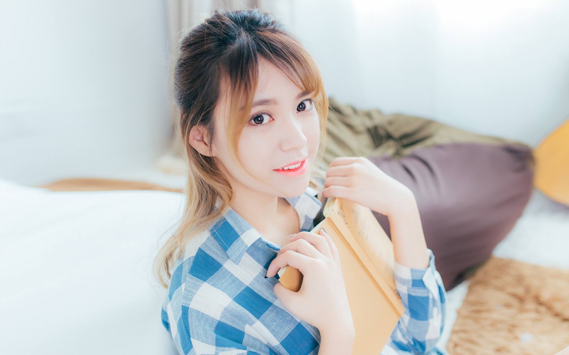 打情骂俏的方式和女生聊天,怎么跟女生聊天显得情商高