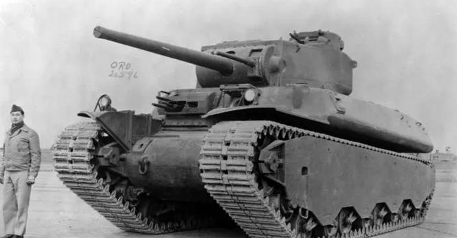 二战美国有原子弹为啥不统治世界,二战美军潘兴坦克真实图片