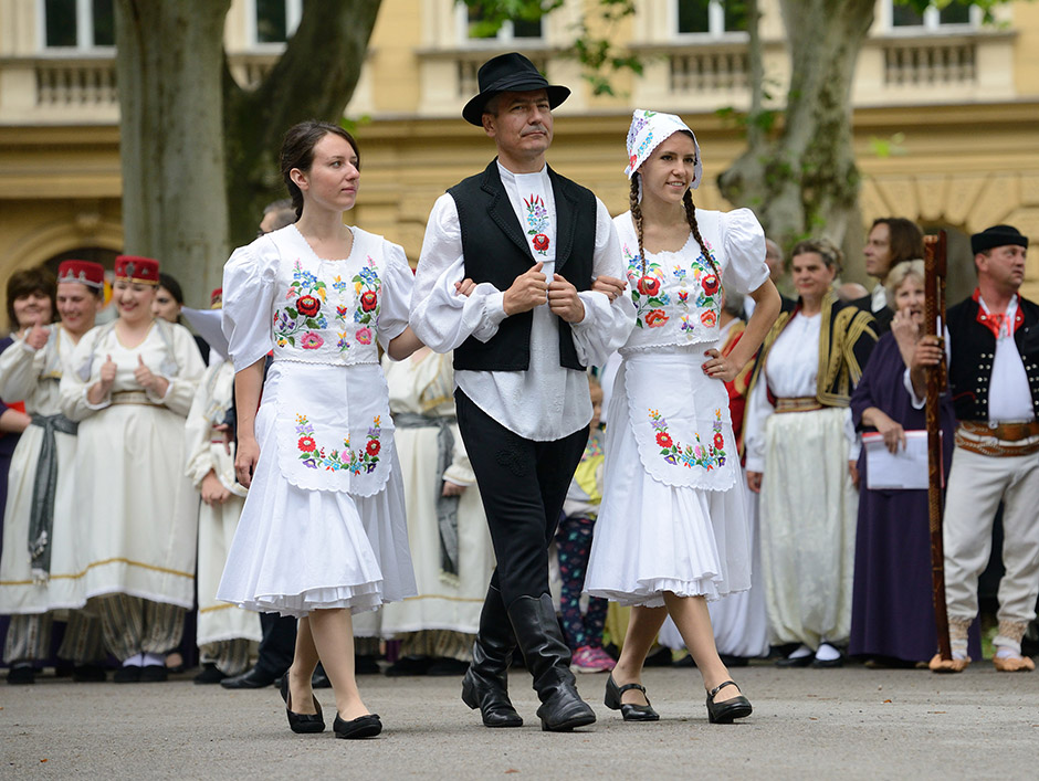 相隔十万八千里的芬兰人和中国人真是同宗兄弟吗