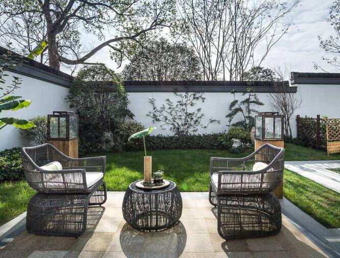 下沉式庭院跟地势有关吗,下沉式庭院算不算建筑面积