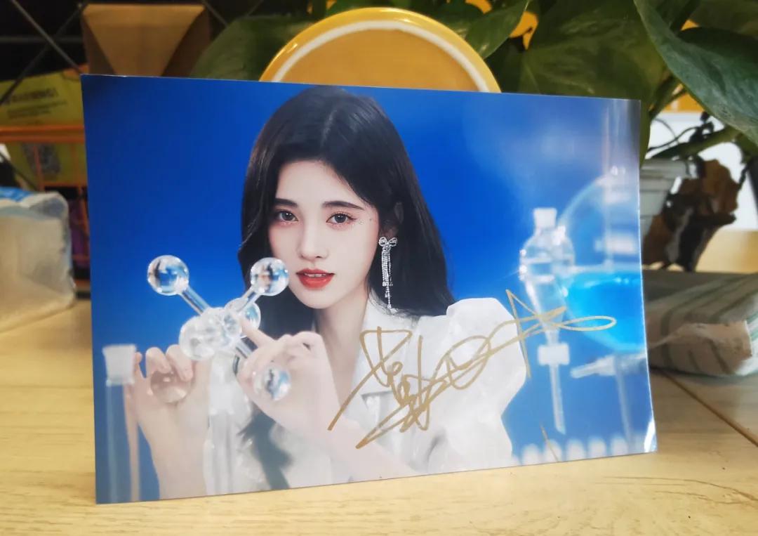 小小美瞳撑起百亿市场，Moody、可糖走红背后暗藏成长的烦恼