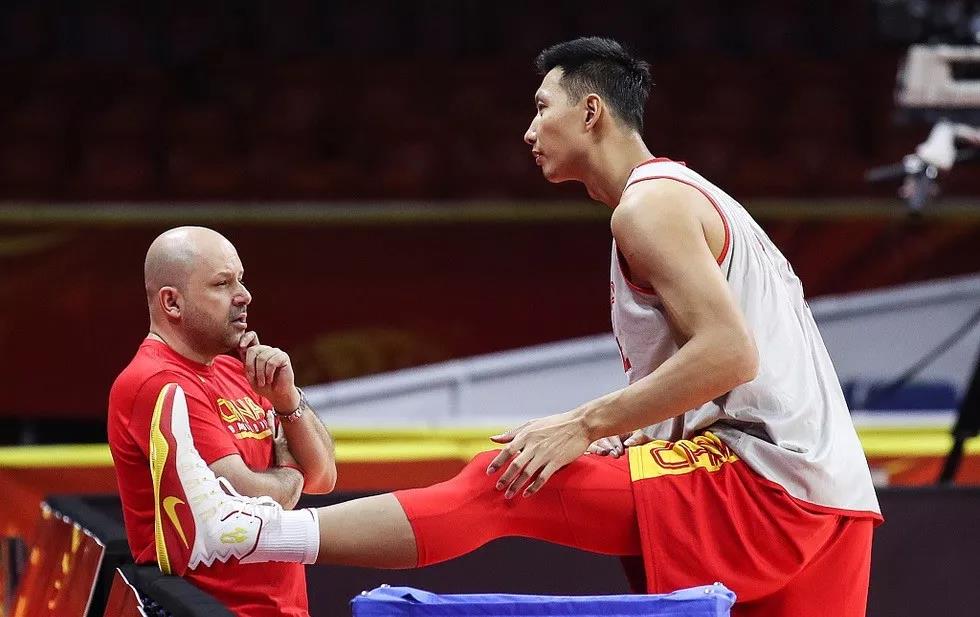 cba赛场再现争议一幕,cba赛场上用过的篮球值钱吗