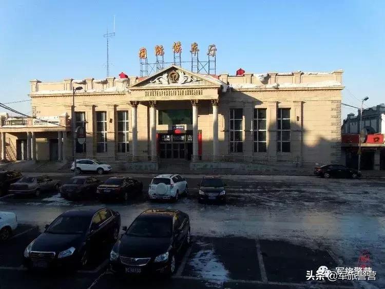 中国各地大型火车站详细样子,实拍中国最小火车站