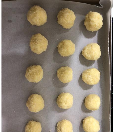 网红甜点椰丝球自己动手做，简单零失败，甜丝丝的吃不胖