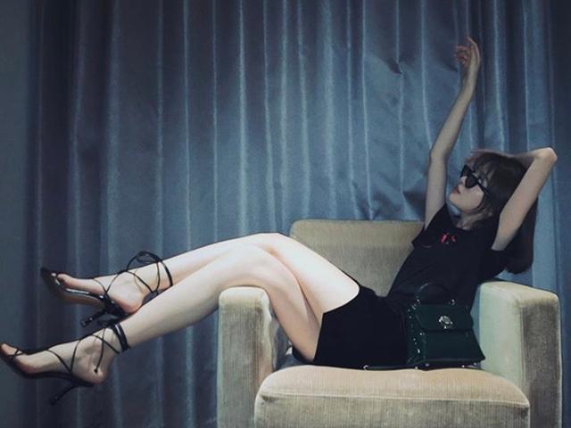 乔欣成熟黑裙写真照,乔欣最新惊艳写真