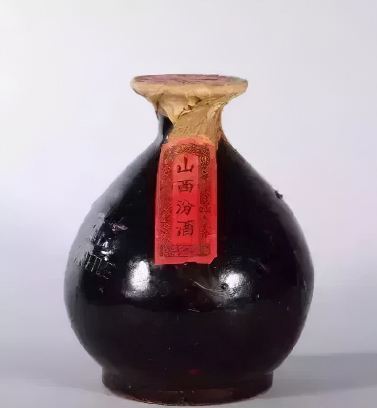 汾酒，一瓶老酒拍出天价，涨了1894倍，背后有何故事？