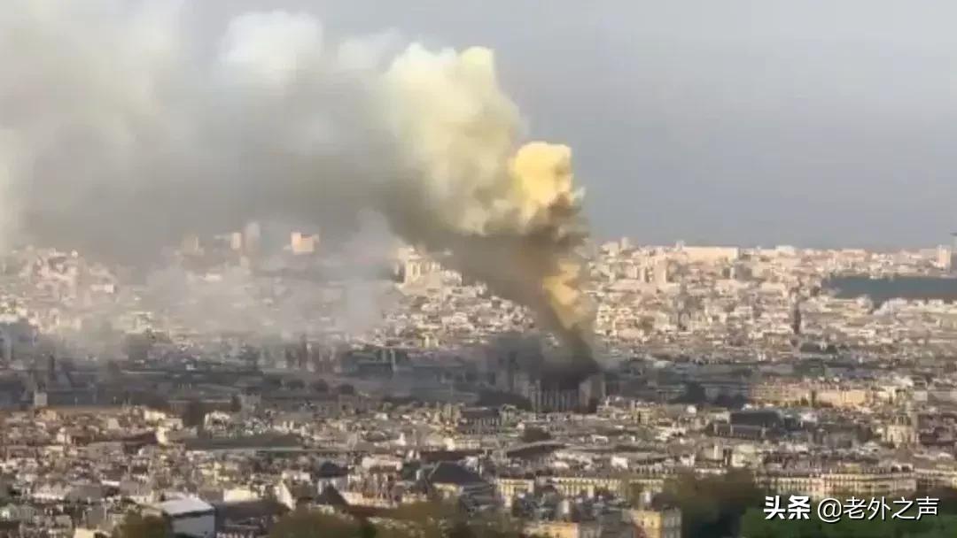 巴黎圣母院起火网友的评论,巴黎圣母院失火全过程