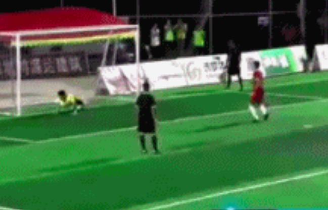 中国足球被吐槽视频,中国足球遭点评