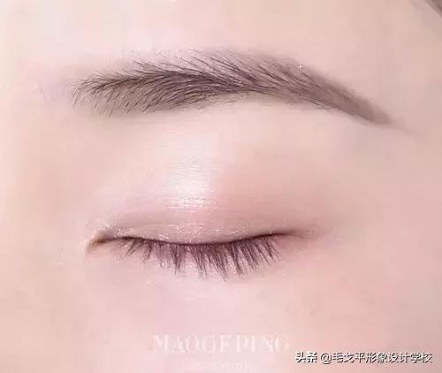 超小眼单眼皮画大眼妆教程,小眼睛眼妆怎么画显大又干净教程
