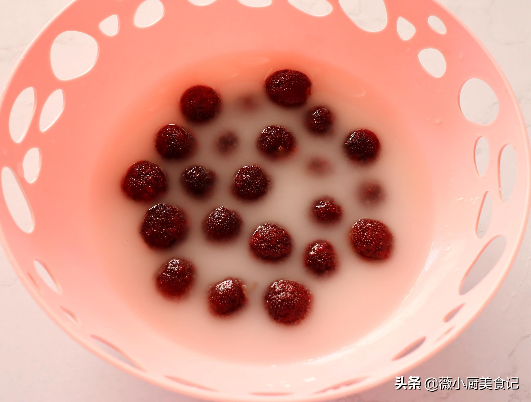 杨梅没有洗出虫子可以吃吗,杨梅泡多久虫子就可以彻底出来