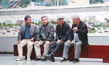 记录一座城市的沧桑变迁，一位八旬老人的绘城梦