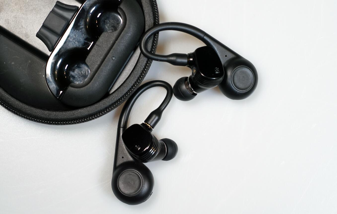 聊一下我喜欢的摇滚音乐以及适合听摇滚的耳机,*放播**器