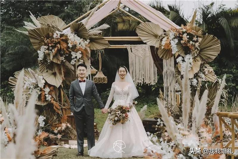 极简西式婚礼户外布置,法式复古婚礼户外效果