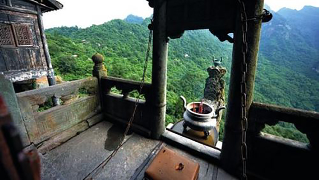 邹在宏,邹在宏烧香全过程