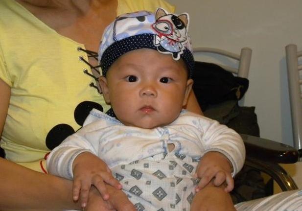 3岁宝宝嘴巴腐臭味是怎么了,儿童嘴巴有恶臭味怎么办