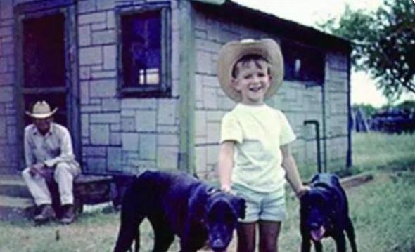 亚马逊创始人贝佐斯中国,亚马逊创始人贝佐斯传奇人生