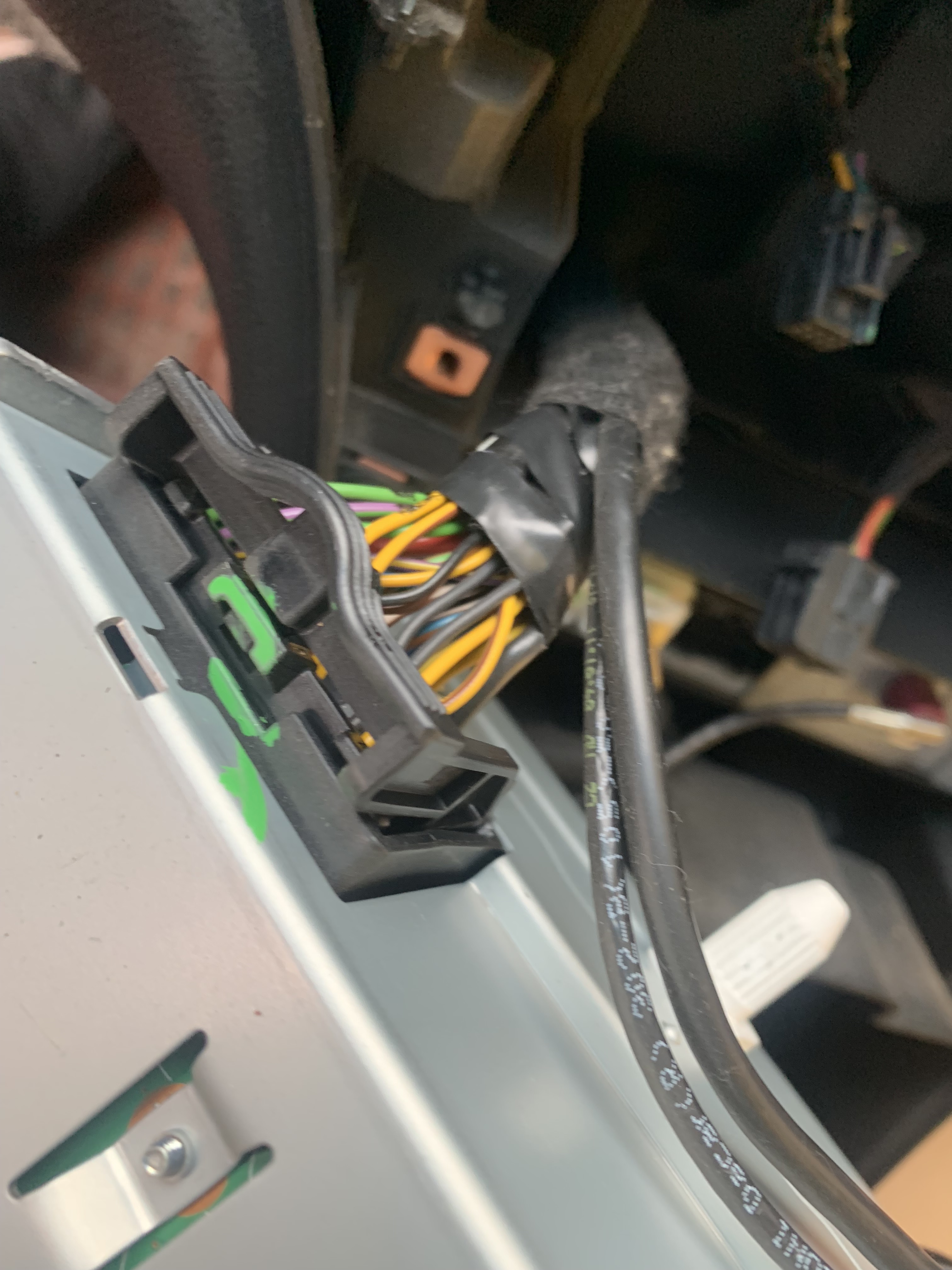 自己动手更换别克英朗挡把,别克英朗改装横屏导航