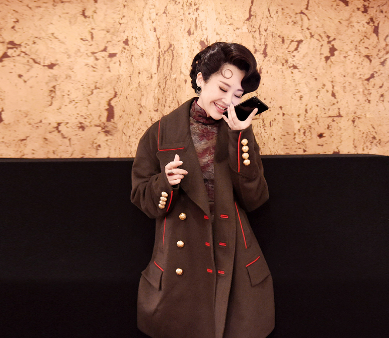 中国穿旗袍最好看的女明星许晴,51岁许晴风情万种