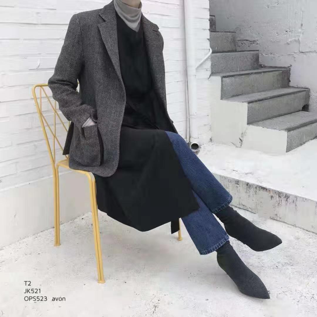 2018年韩国爆火的红蓝两边外套,韩国最新外套穿搭