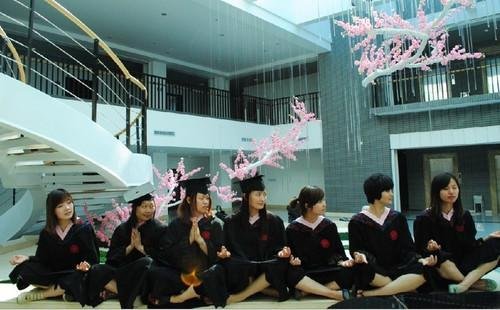 中华女子学院女儿国图片,中华女子学院女生