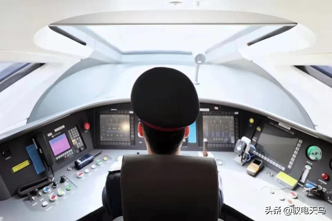 铁路职工探亲假工资怎么算,铁路工资是怎么发的