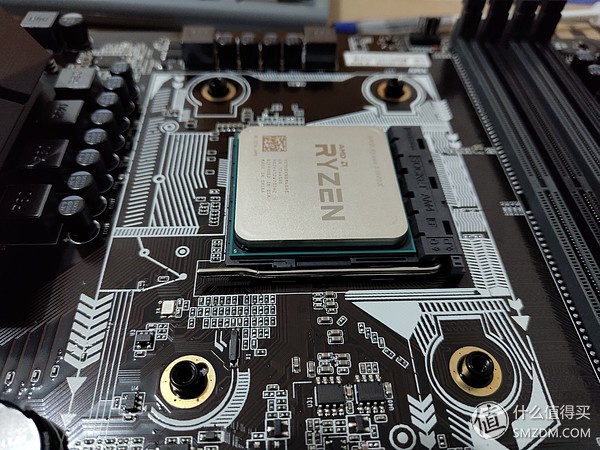 每月200零花苦逼男背着母老虎2700装电脑小记