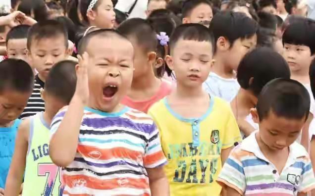 教育部禁止小学生上早读课的规定,小学早读课应不应该取消