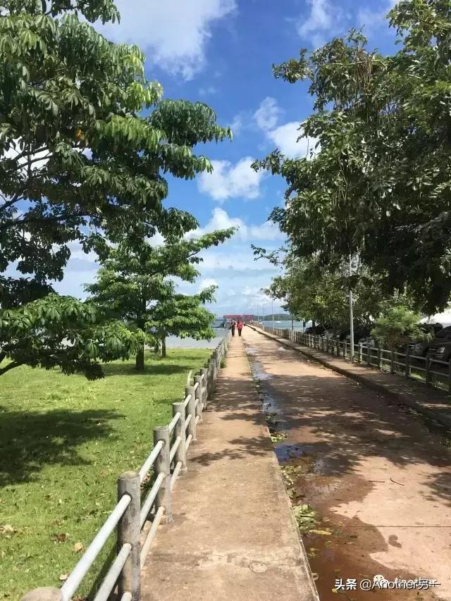 泰国普吉岛甲米具体的位置,泰国导游