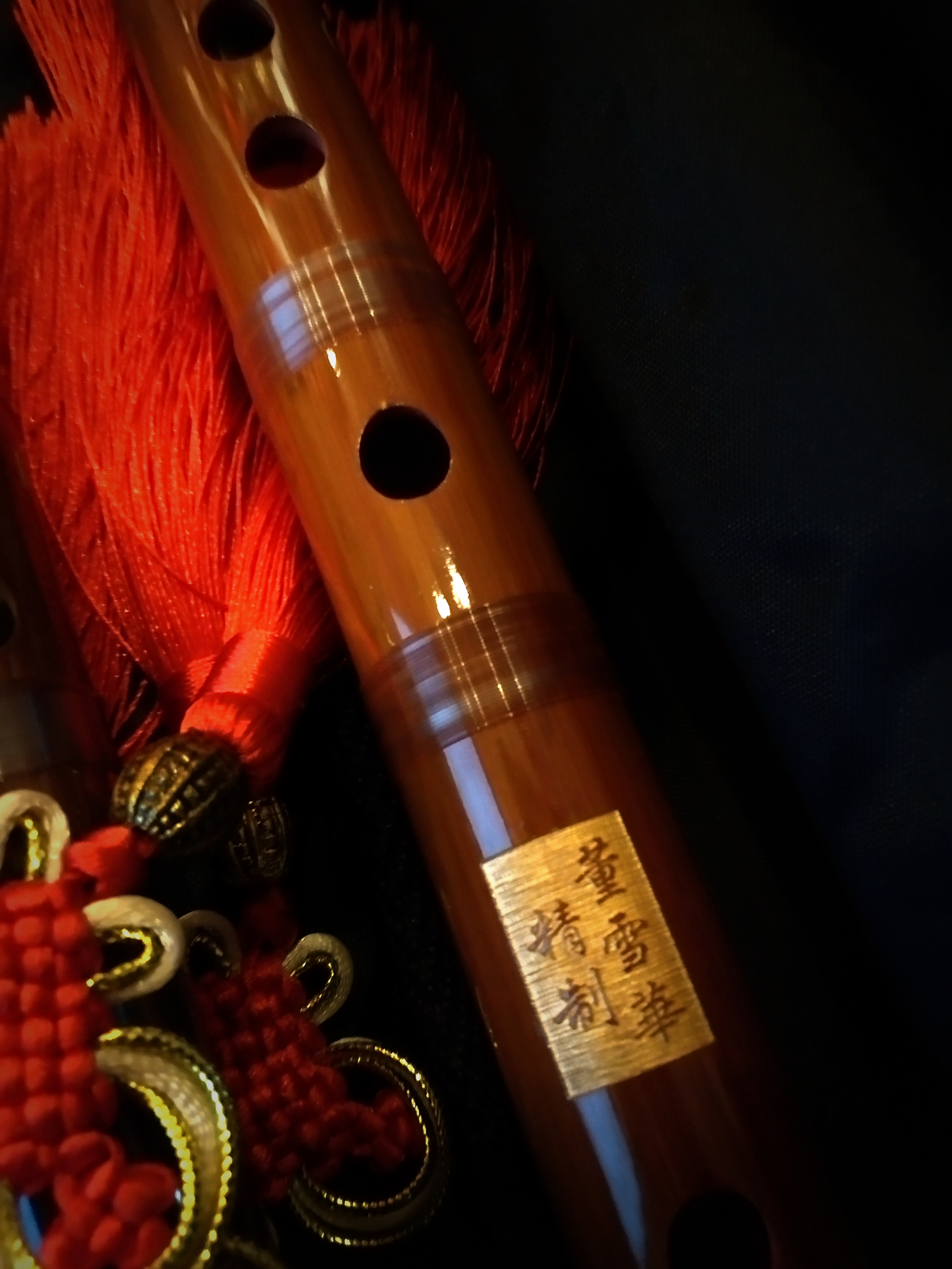 千册案卷诗煮酒，书简笔艳叹城垣——90后和他的佛系酒庄