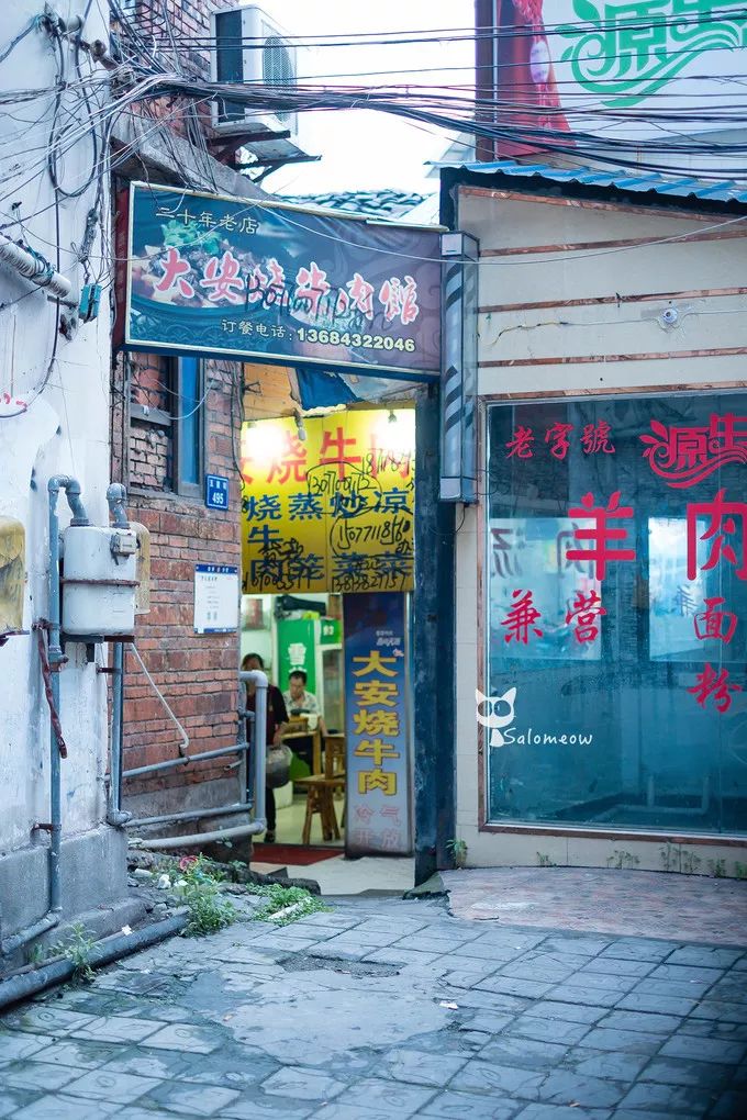 自贡真的是又好吃又很辣的地方吗,自贡有什么好吃的地方