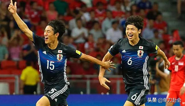 外媒评21世纪最佳阵容足球,英媒评选足坛历史前十