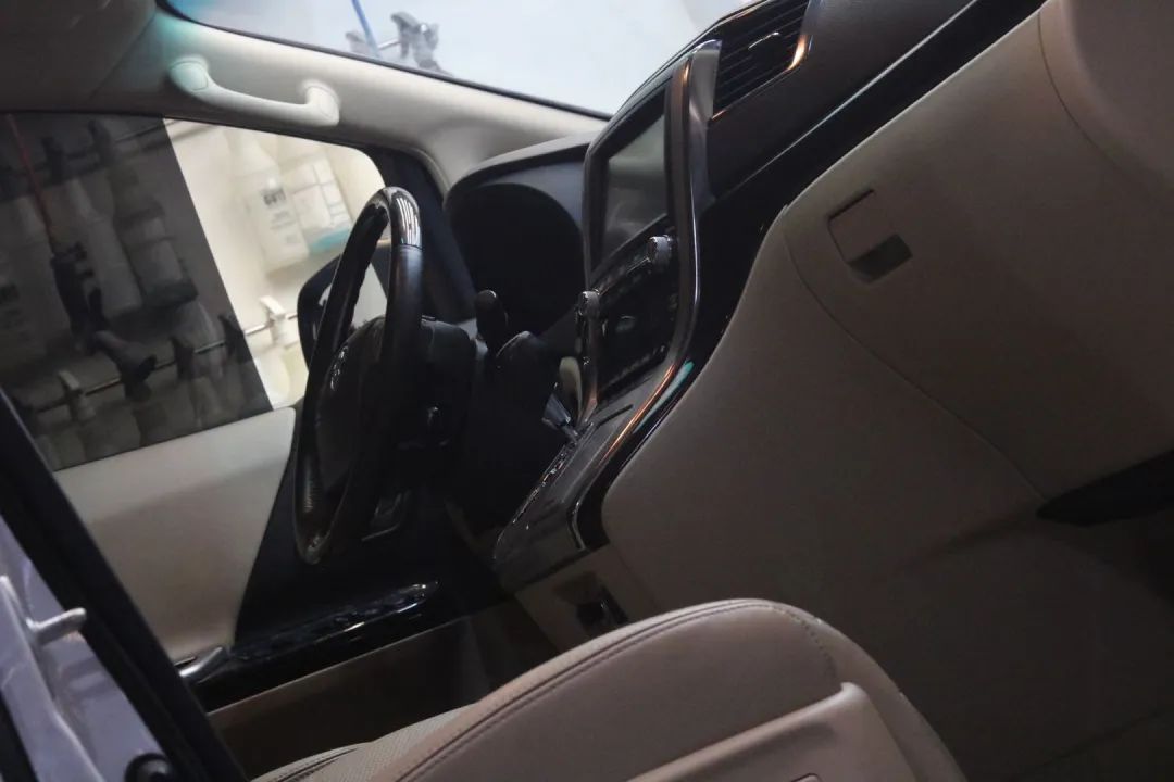 丰田埃尔法底盘全面升级,丰田埃尔法改装的巅峰之作