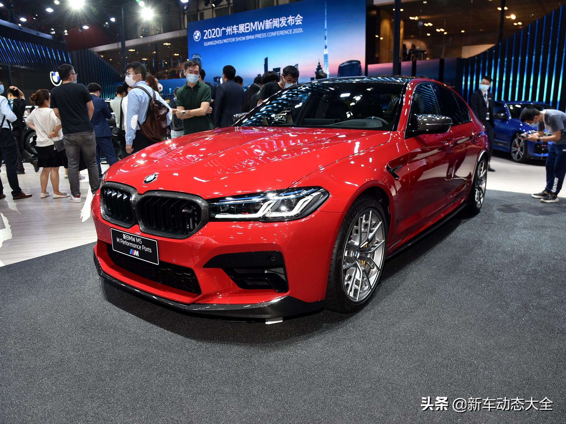 双涡轮增压v8.5.0,双涡轮增压V8汽油发动机