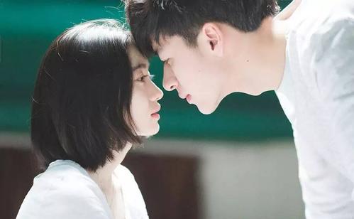 为什么公厕的门下边要有一条缝,卫生间门下边要不要留缝