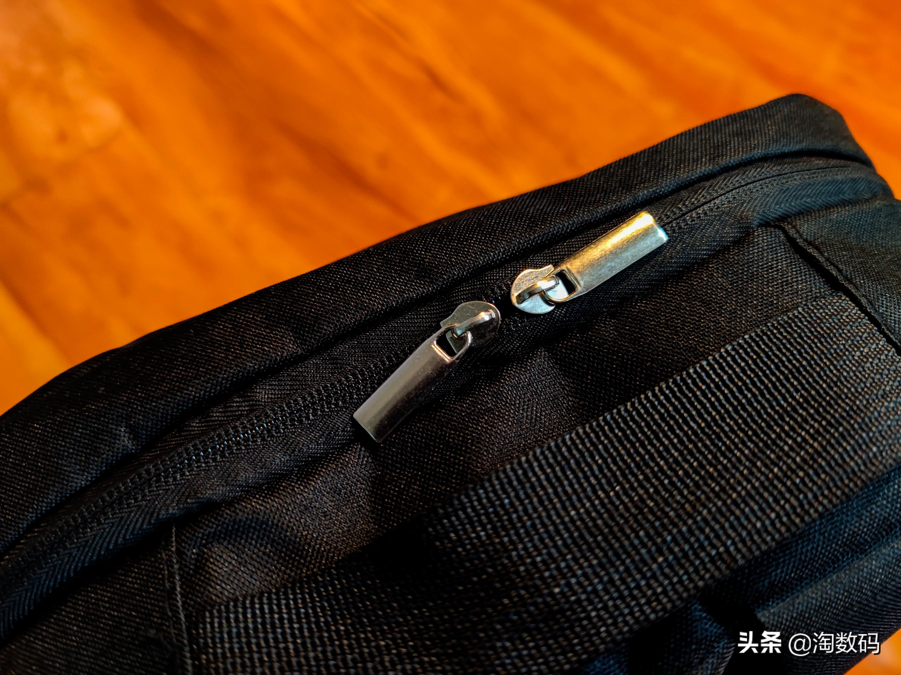 9块9双肩包装载力天花板？廉价国货通勤背包实用性检测+晒单简评