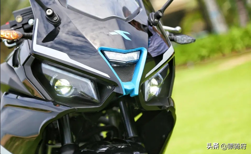 台荣250双缸视频,台荣250跑车