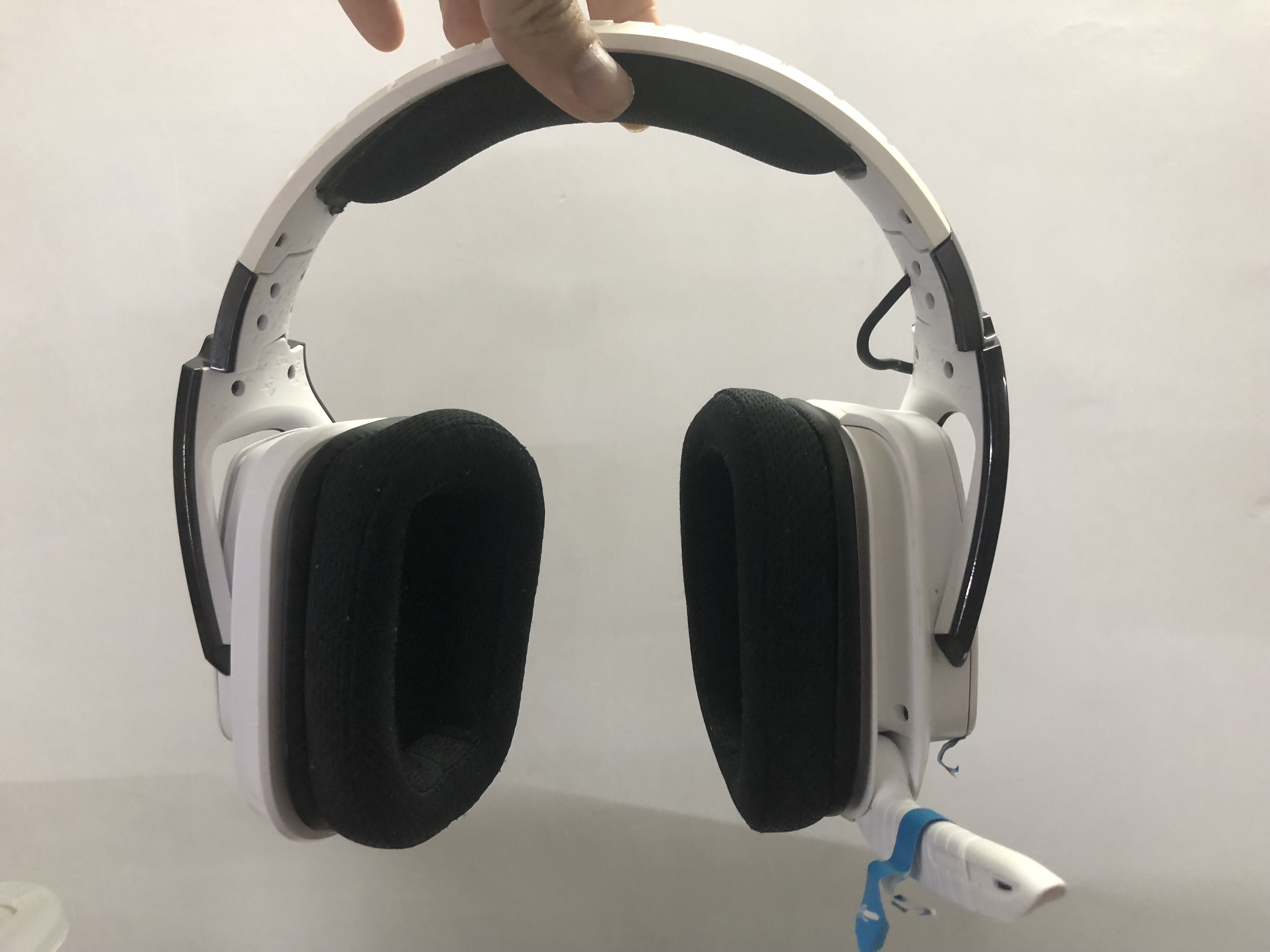 罗技无线耳机g933维修,hyperxcloud2和罗技g933