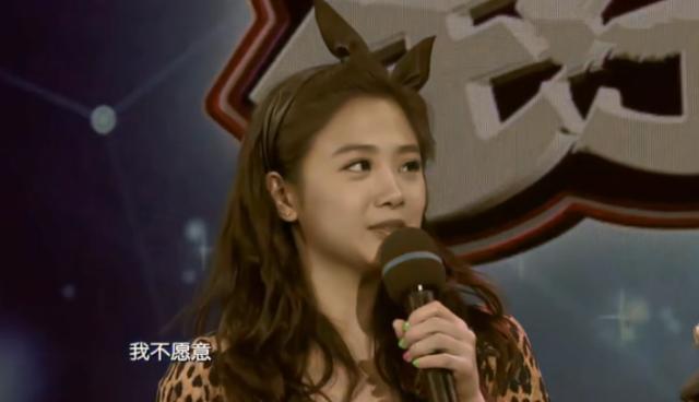 其他明星对鬼鬼吴映洁的评价,吴映洁鬼鬼合照被截